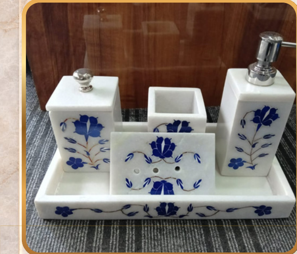 Bathroom Set – Size: Large