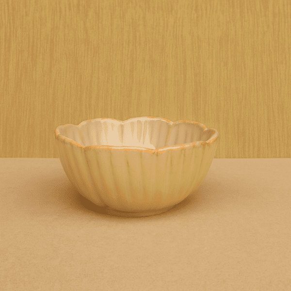Handcrafted Ceramic Scalloped Bowl – Warm Beige Finish